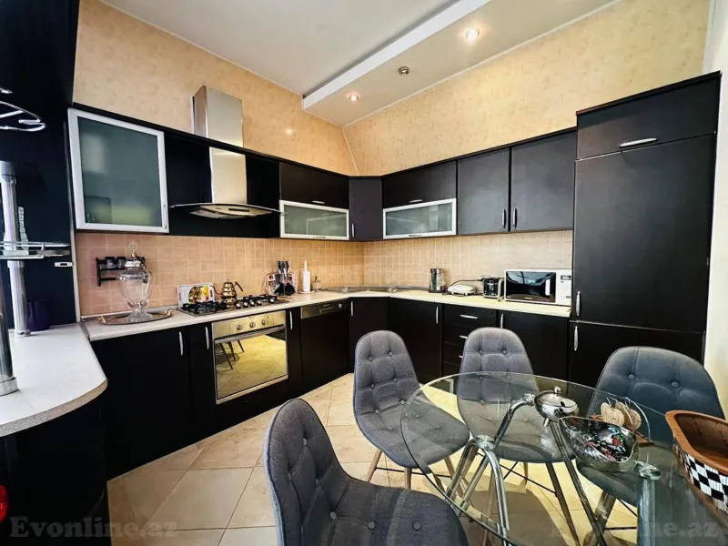 Satılır 3 otaqlı Mənzil Yeni tikili 136 m² 28 May m. - şəkil 12