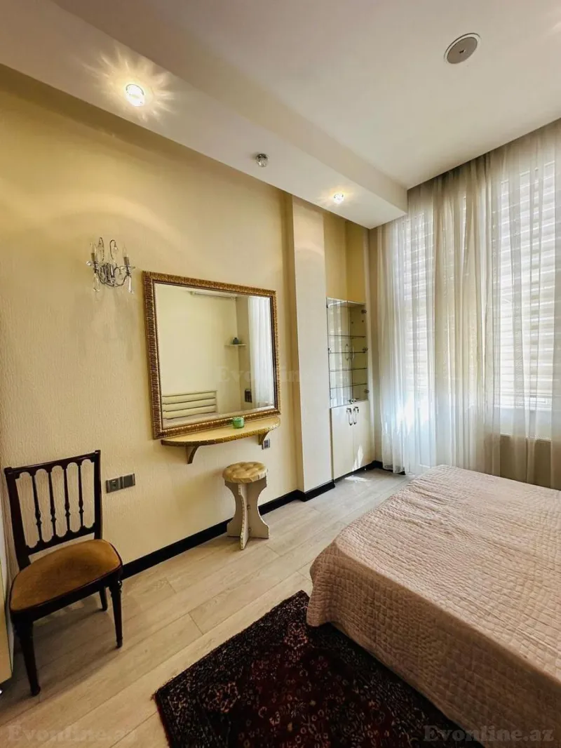 Satılır 3 otaqlı Mənzil Yeni tikili 136 m² 28 May m. - şəkil 13