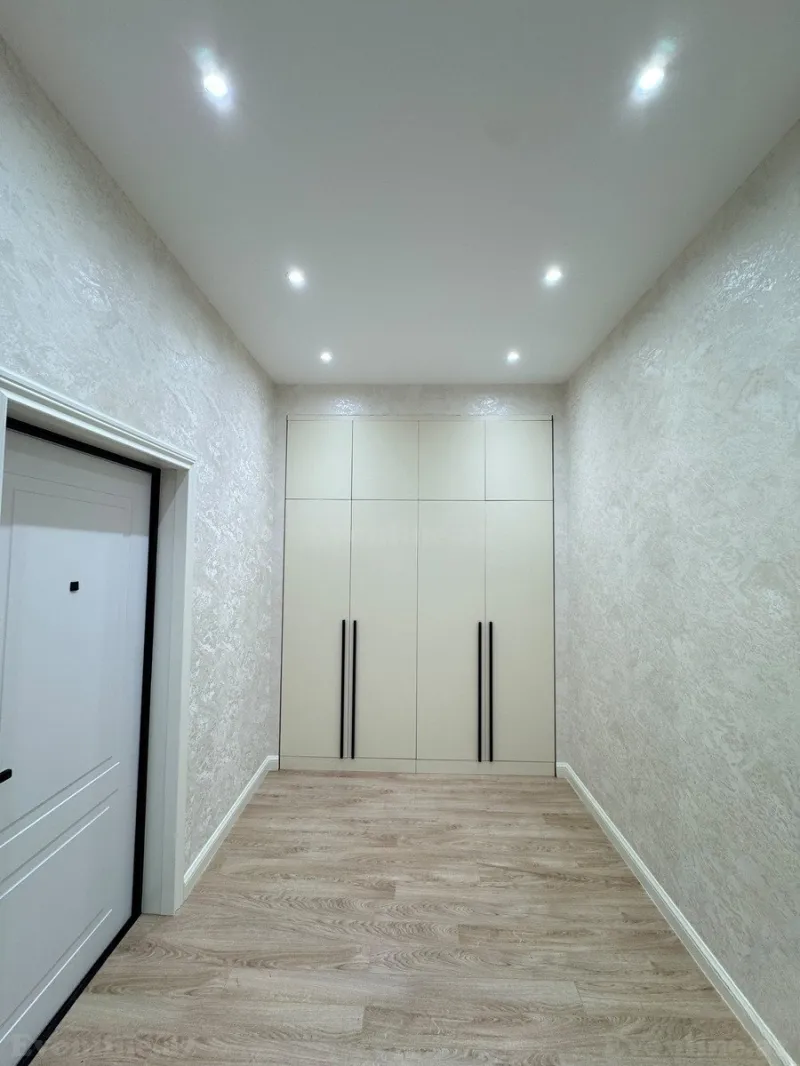 Satılır 2 otaqlı Mənzil Yeni tikili 75 m² Qara Qarayev m. - şəkil 9