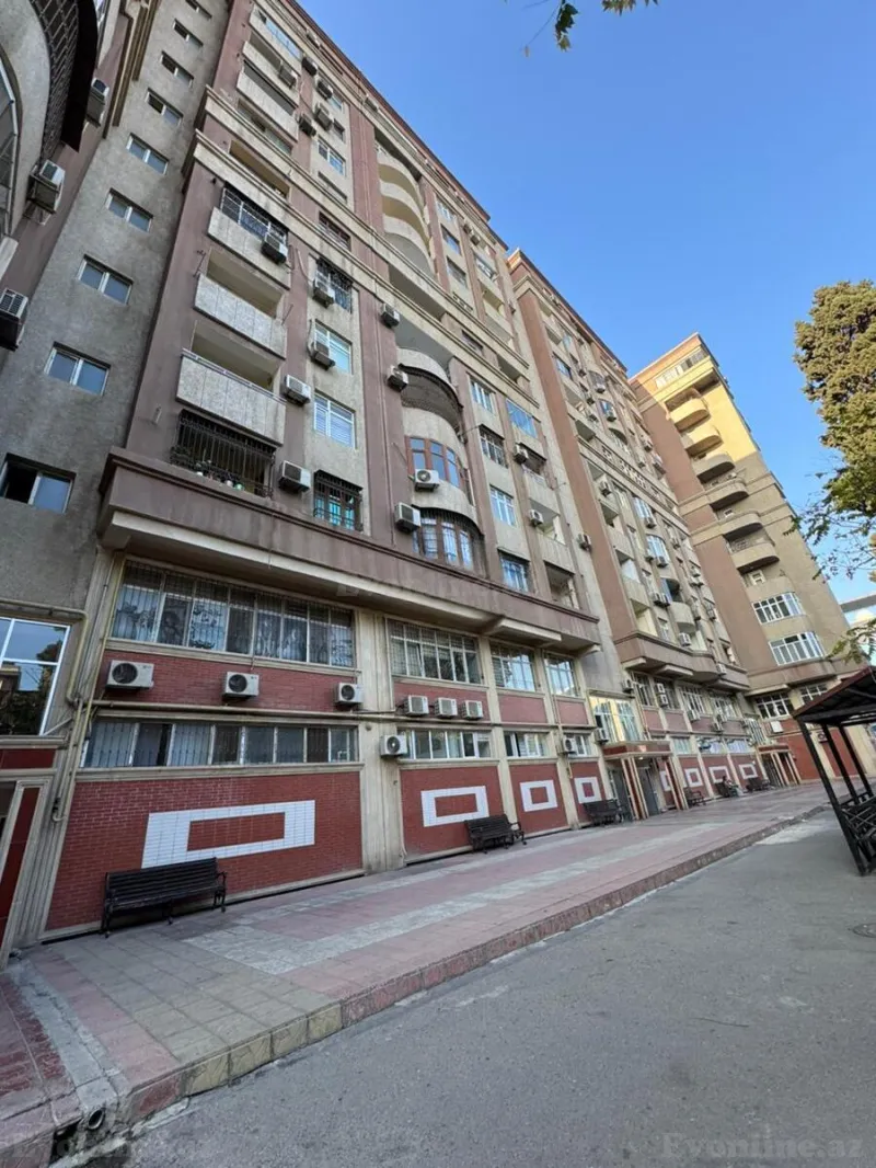 3 otaqlı Mənzil 153 m² Nəsimi r. Satılır