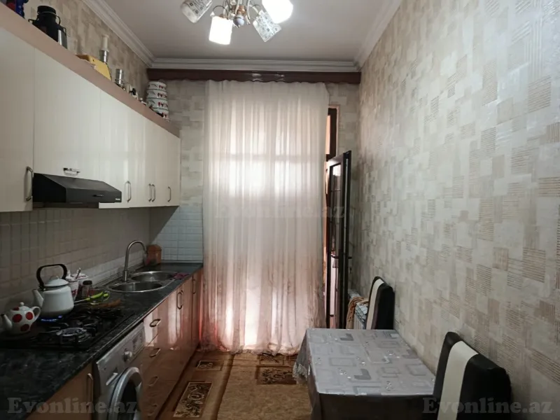 Kirayə verilir 3 otaqlı Mənzil Yeni tikili 120 m² 28 May m.