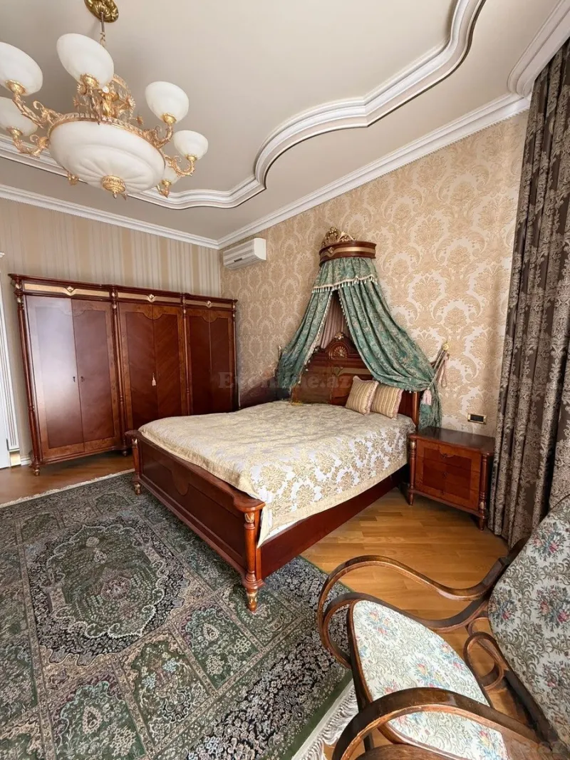 Satılır 10 otaqlı Həyət evi 569 m² Novxanı - şəkil 2