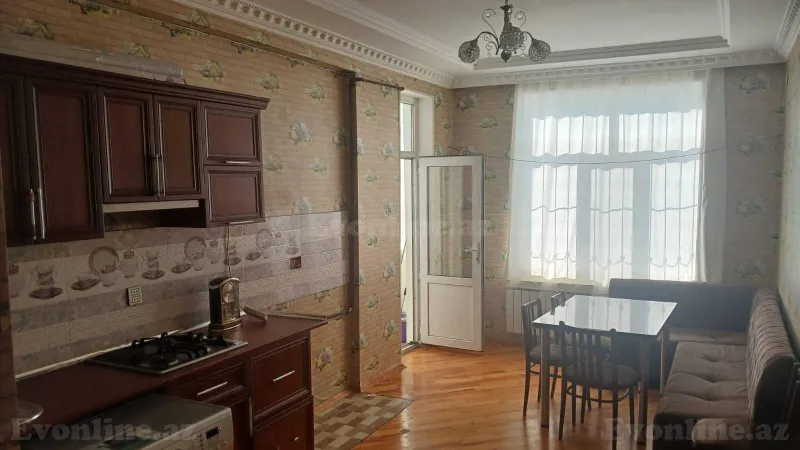 3 otaqlı Mənzil 110 m² Yeni Yasamal Kirayə verilir