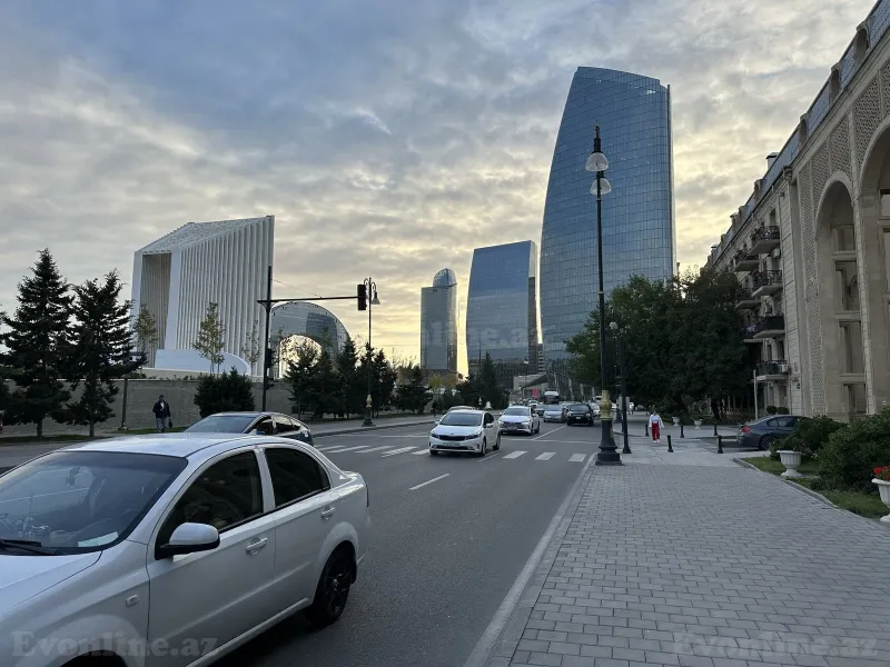 Satılır 2 otaqlı Mənzil Köhnə tikili 45 m² Xətai r.