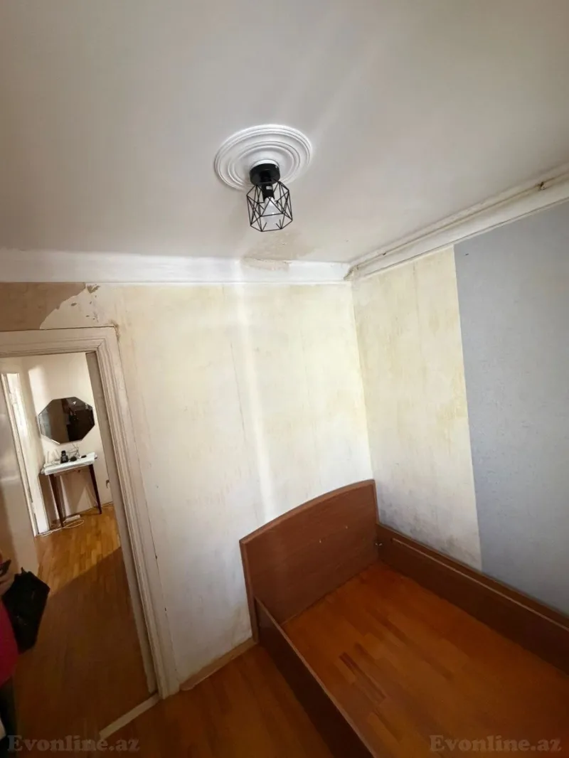 Satılır 2 otaqlı Mənzil Köhnə tikili 45 m² Xətai r. - şəkil 8