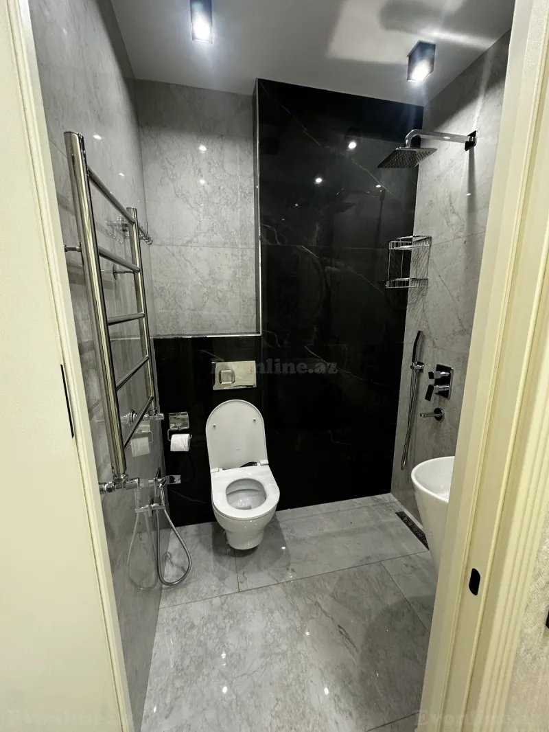 Kirayə verilir 3 otaqlı Mənzil Yeni tikili 99 m² İnşaatçılar m. - şəkil 14