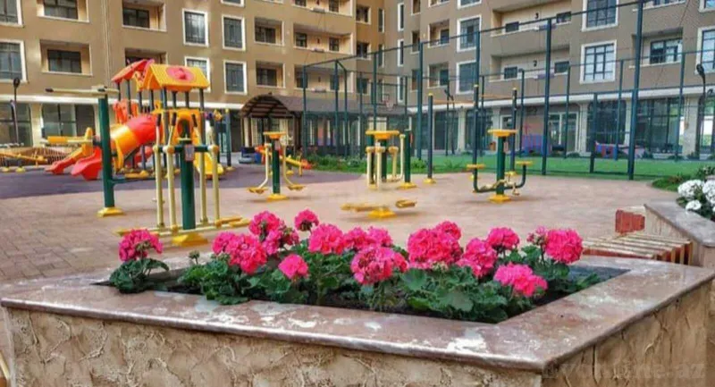 Kirayə verilir 3 otaqlı Mənzil Yeni tikili 99 m² İnşaatçılar m. - şəkil 23