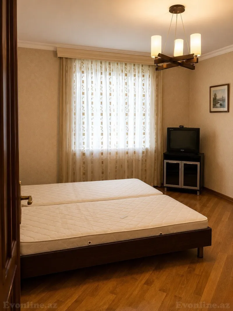 Kirayə verilir 5 otaqlı Həyət evi 250 m² Şüvəlan - şəkil 19