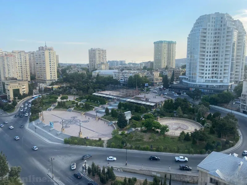 Satılır 4 otaqlı Mənzil Yeni tikili 185 m² Elmlər Akademiyası m. - şəkil 8