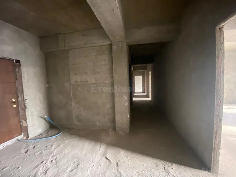 Satılır 4 otaqlı Mənzil Yeni tikili 185 m² Elmlər Akademiyası m. - şəkil 17