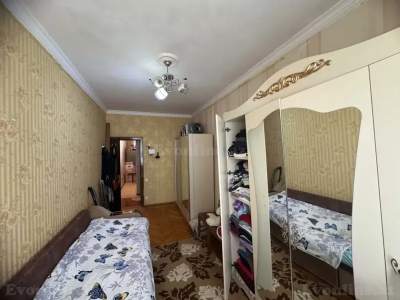 Satılır 3 otaqlı Mənzil Köhnə tikili 70 m² 7-ci mikrorayon - şəkil 12