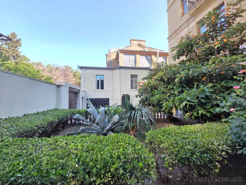 Satılır 4 otaqlı Həyət evi 145 m² Yasamal r.