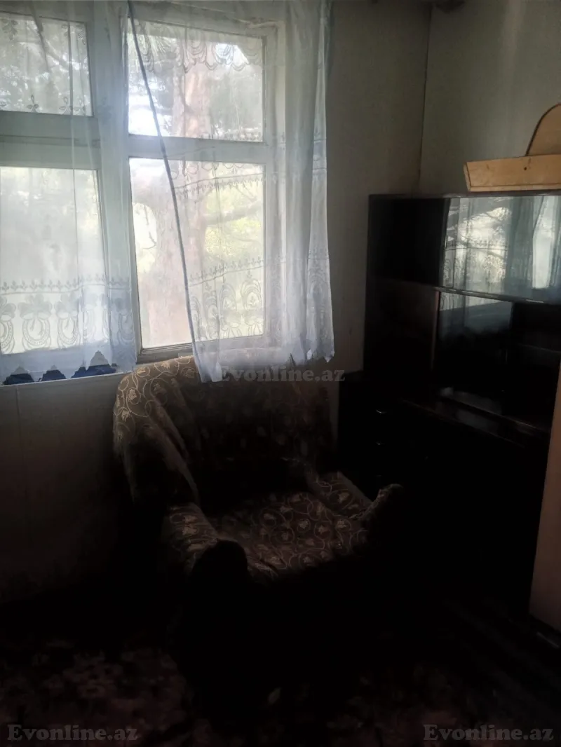 Satılır 1 otaqlı Mənzil Köhnə tikili 35 m² Neftçilər m. - şəkil 3