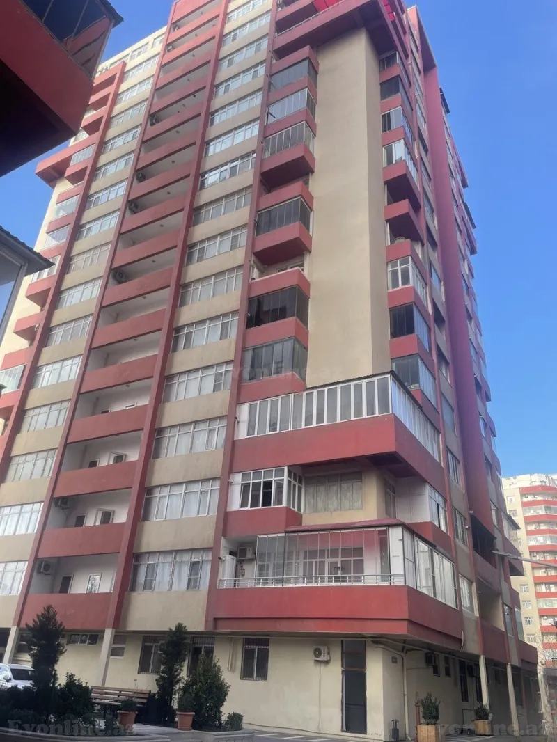 Satılır 4 otaqlı Mənzil Yeni tikili 147 m² Neftçilər m.