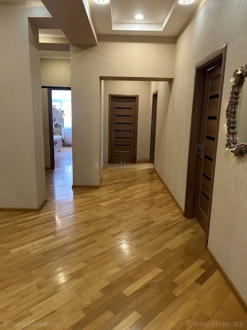 Satılır 4 otaqlı Mənzil Yeni tikili 147 m² Neftçilər m. - şəkil 20
