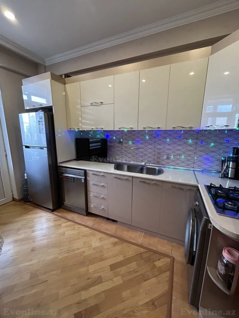 Satılır 4 otaqlı Mənzil Yeni tikili 147 m² Neftçilər m. - şəkil 21
