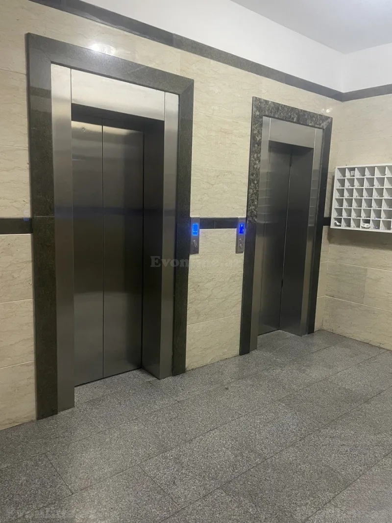 Satılır 4 otaqlı Mənzil Yeni tikili 147 m² Neftçilər m. - şəkil 29