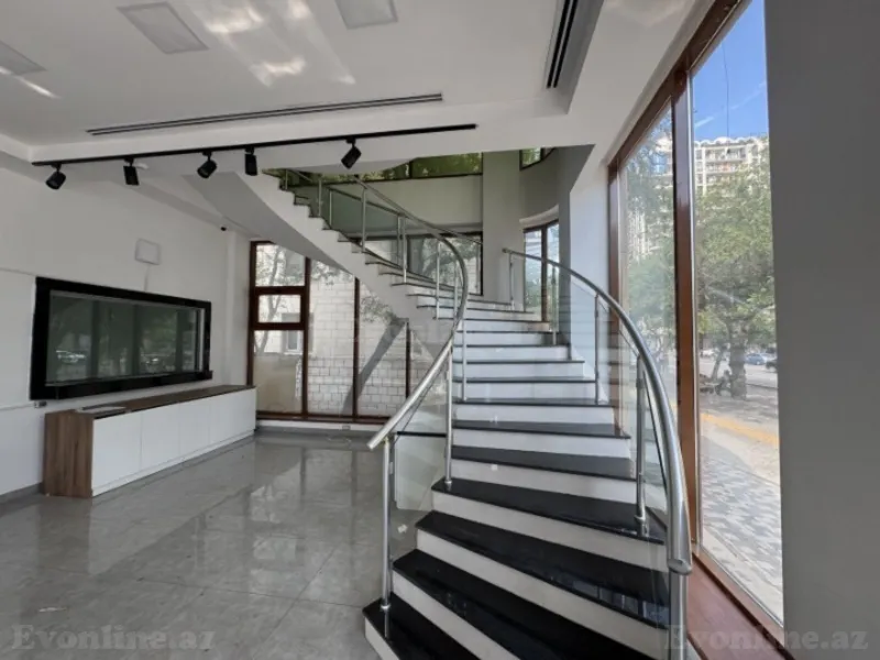 Kirayə verilir Obyekt 1200 m² Elmlər Akademiyası m. - şəkil 3