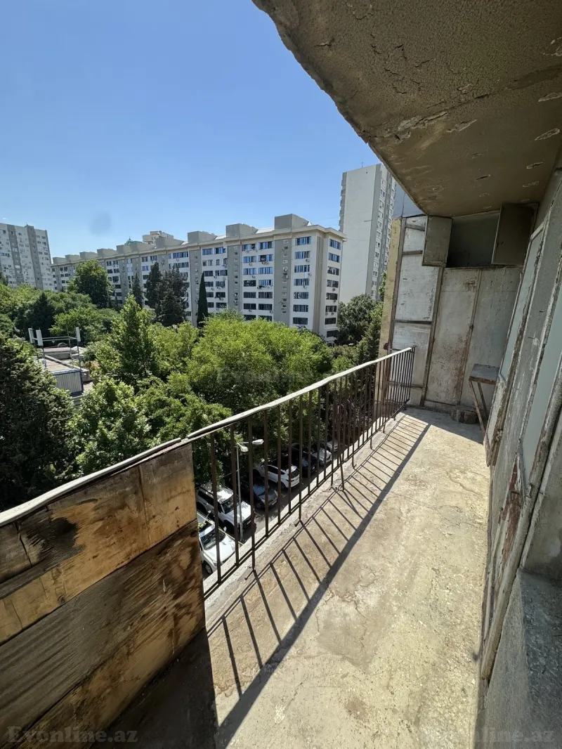 Satılır 1 otaqlı Mənzil Köhnə tikili 45 m² Azadlıq prospekti m. - şəkil 2