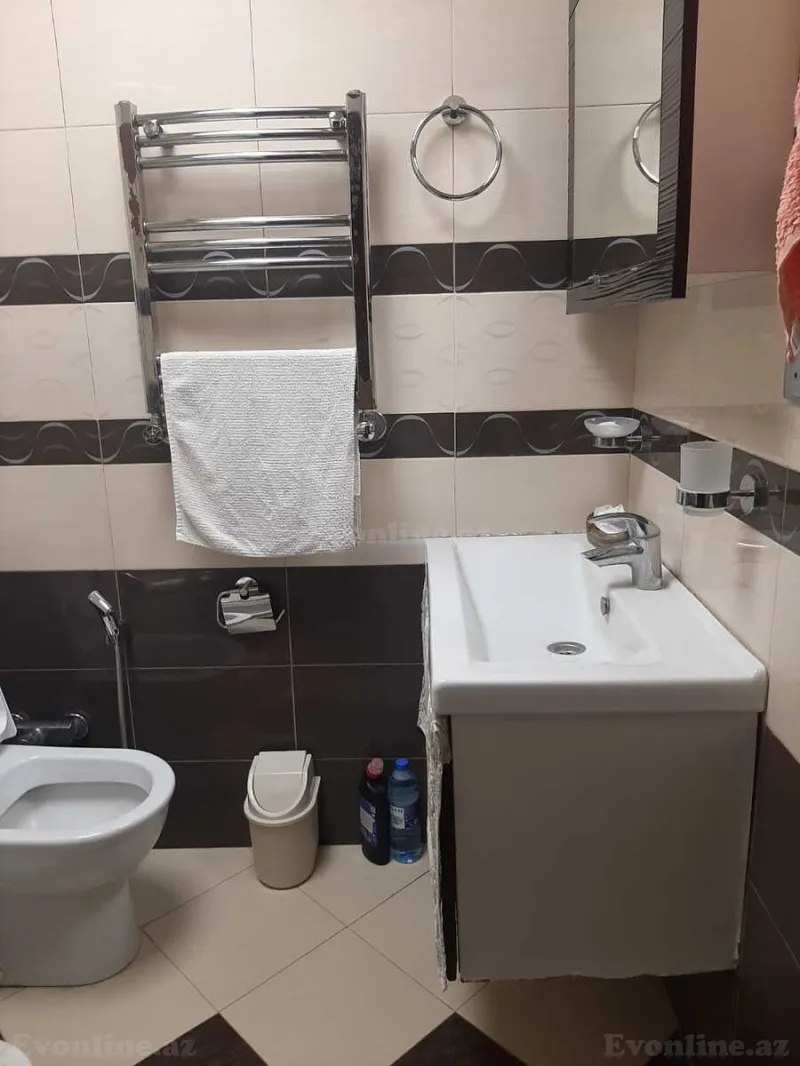 Satılır 3 otaqlı Mənzil Köhnə tikili 80 m² Nizami m. - şəkil 13