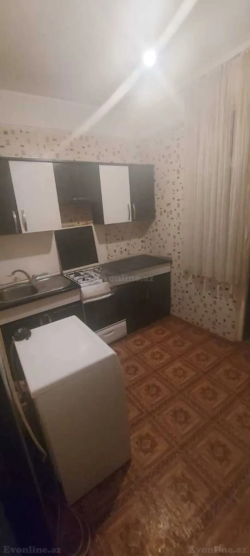 Satılır 2 otaqlı Mənzil Köhnə tikili 65 m² Xalqlar Dostluğu m. - şəkil 5