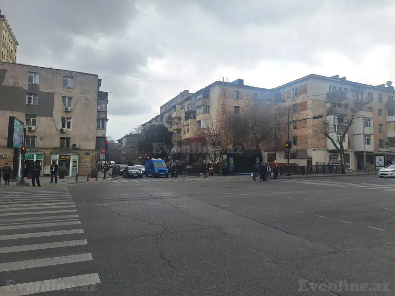 Satılır 1 otaqlı Mənzil Köhnə tikili 38 m² Elmlər Akademiyası m. - şəkil 13