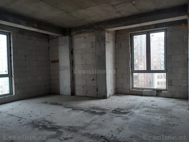 Satılır 4 otaqlı Mənzil Yeni tikili 187 m² 28 May m. - şəkil 4