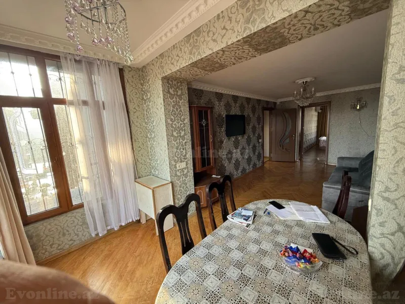 Satılır 3 otaqlı Mənzil Köhnə tikili 75.5 m² Nizami m. - şəkil 2