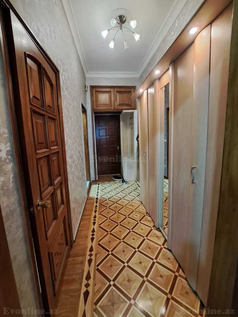 Kirayə verilir 2 otaqlı Mənzil Köhnə tikili 80 m² Səbail r. - şəkil 7