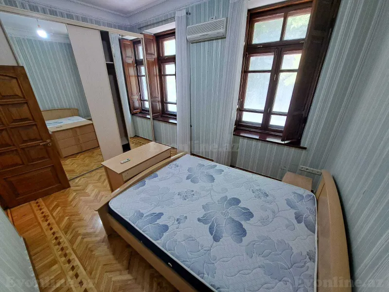 Kirayə verilir 2 otaqlı Mənzil Köhnə tikili 80 m² Səbail r. - şəkil 9