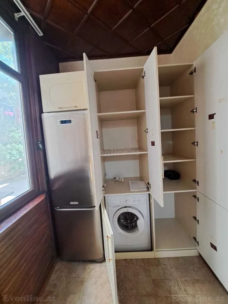 Kirayə verilir 2 otaqlı Mənzil Köhnə tikili 80 m² Səbail r. - şəkil 13