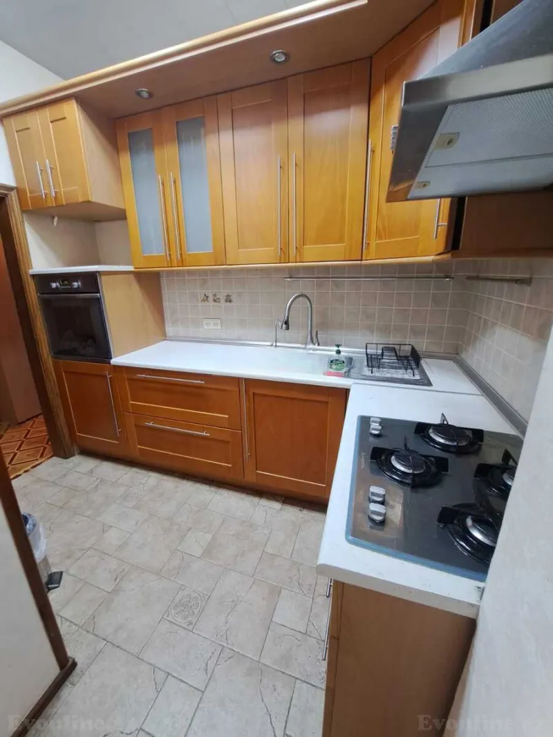 Kirayə verilir 2 otaqlı Mənzil Köhnə tikili 80 m² Səbail r. - şəkil 15