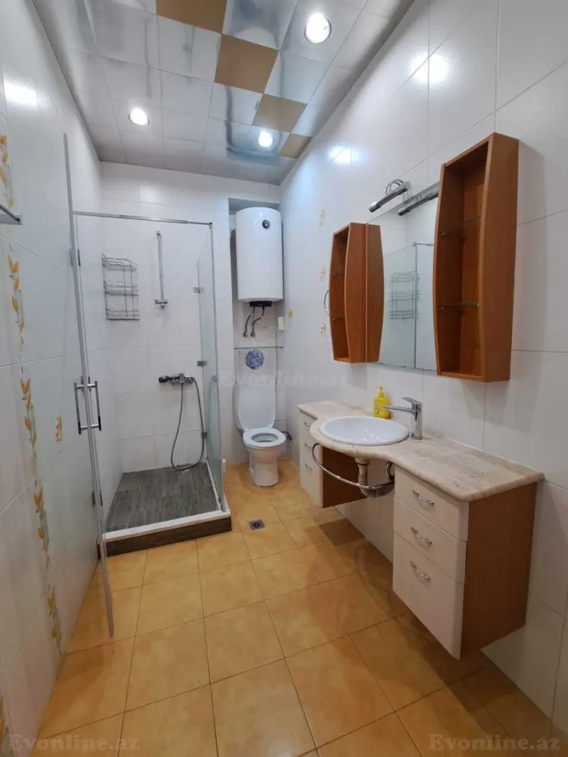 Kirayə verilir 2 otaqlı Mənzil Köhnə tikili 80 m² Səbail r. - şəkil 18
