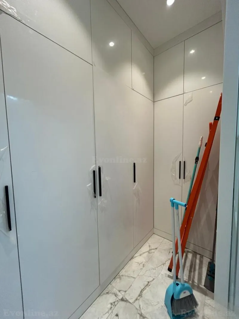 Kirayə verilir 4 otaqlı Mənzil Yeni tikili 165 m² Səbail r. - şəkil 28