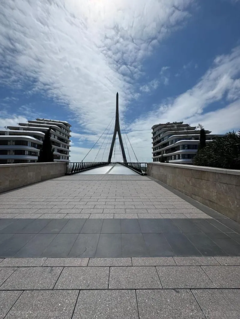 Satılır 10 otaqlı Mənzil Yeni tikili 750 m² Ağ şəhər