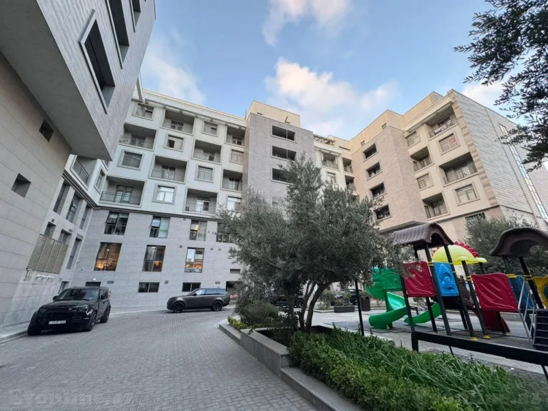 Satılır 10 otaqlı Mənzil Yeni tikili 750 m² Ağ şəhər - şəkil 22