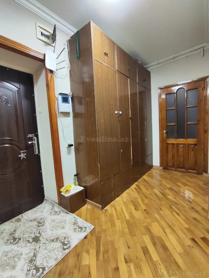 Satılır 4 otaqlı Mənzil Köhnə tikili 100 m² Əhmədli m. - şəkil 3