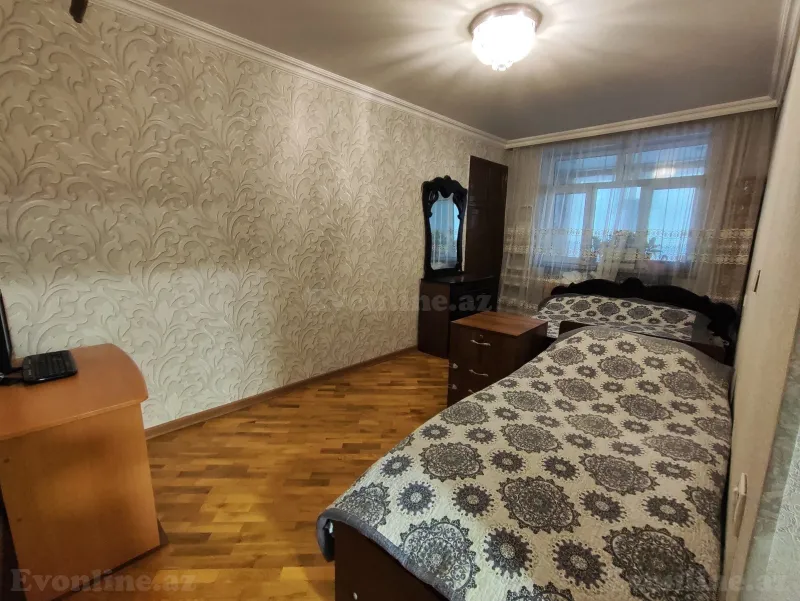 Satılır 4 otaqlı Mənzil Köhnə tikili 100 m² Əhmədli m. - şəkil 12