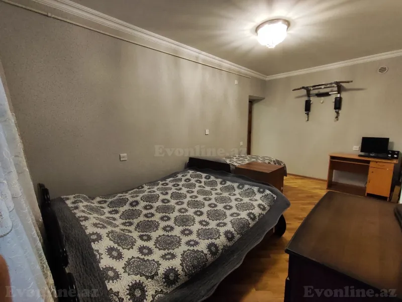 Satılır 4 otaqlı Mənzil Köhnə tikili 100 m² Əhmədli m. - şəkil 13