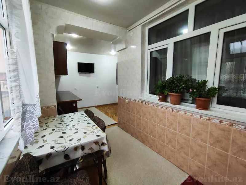 Satılır 4 otaqlı Mənzil Köhnə tikili 100 m² Əhmədli m. - şəkil 16