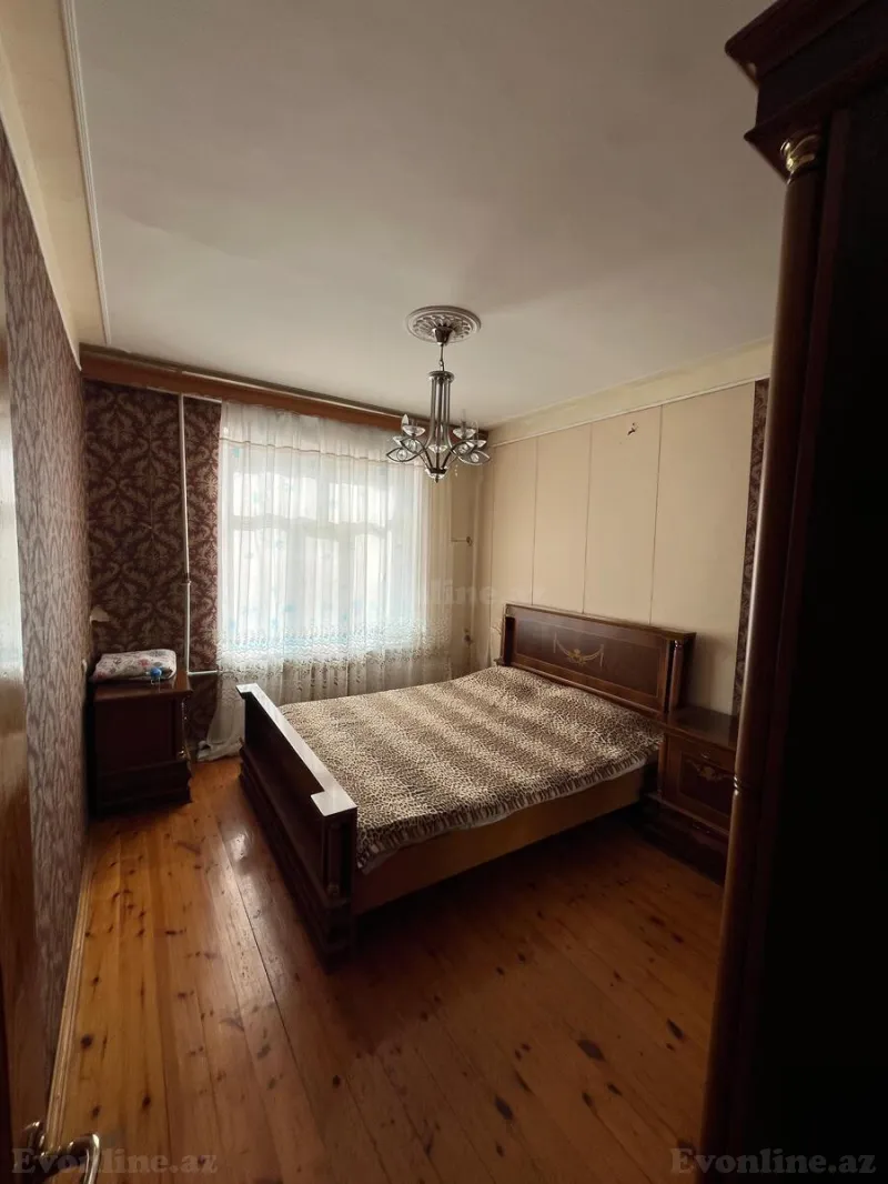 Satılır 3 otaqlı Mənzil Köhnə tikili 90 m² Xətai r. - şəkil 2