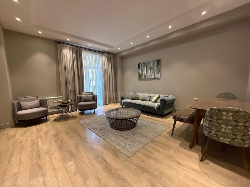 Kirayə verilir 4 otaqlı Mənzil Yeni tikili 180 m² Ağ şəhər - şəkil 2