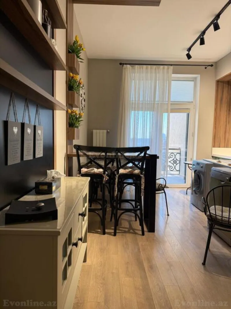 Kirayə verilir 4 otaqlı Mənzil Yeni tikili 180 m² Ağ şəhər - şəkil 13