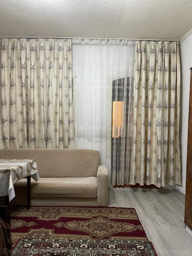 Kirayə verilir 1 otaqlı Mənzil Köhnə tikili 45 m² 28 May m.