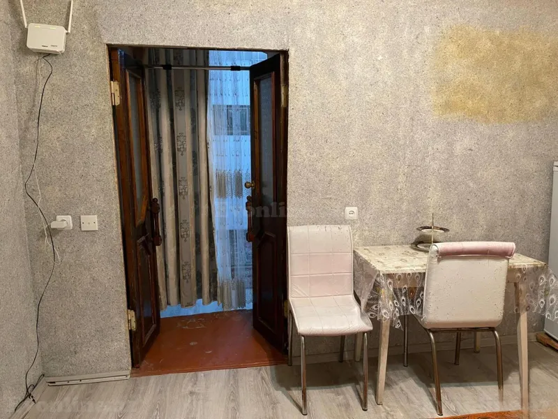 Kirayə verilir 1 otaqlı Mənzil Köhnə tikili 45 m² 28 May m. - şəkil 2