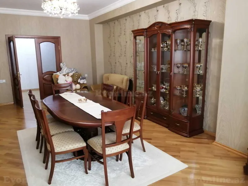 3 otaqlı Mənzil 158 m² Gənclik m. Satılır