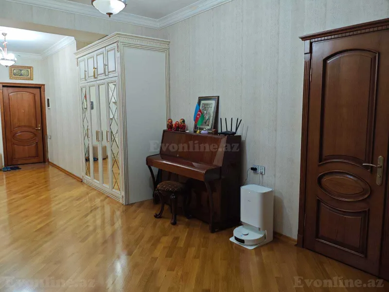 Satılır 3 otaqlı Mənzil Yeni tikili 158 m² Gənclik m. - şəkil 5
