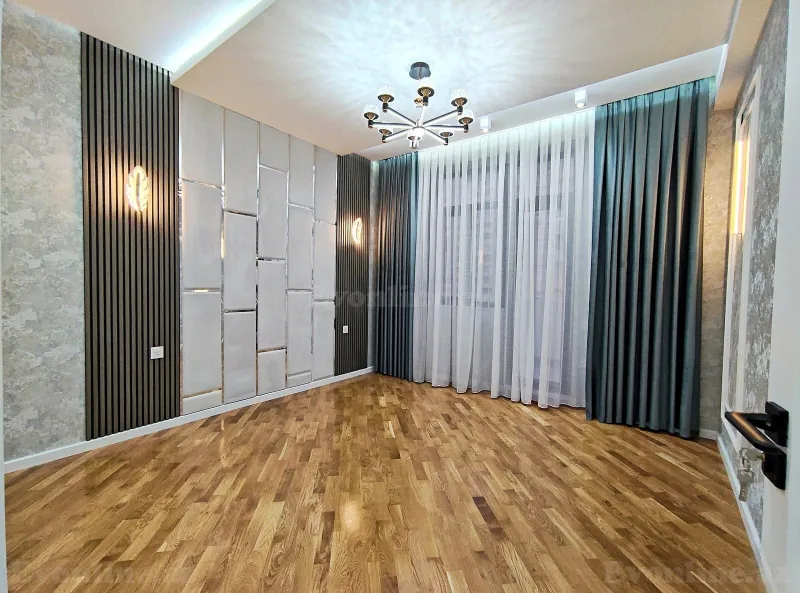 Bakı, Nizami r., Neftçilər m.da 3 otaqlı mənzil satılır