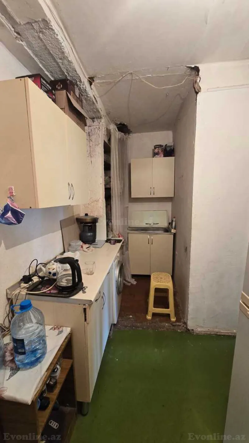Satılır 2 otaqlı Mənzil Köhnə tikili 50 m² Nəsimi m. - şəkil 3
