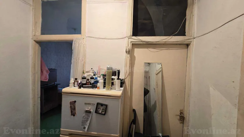 Satılır 2 otaqlı Mənzil Köhnə tikili 50 m² Nəsimi m. - şəkil 4